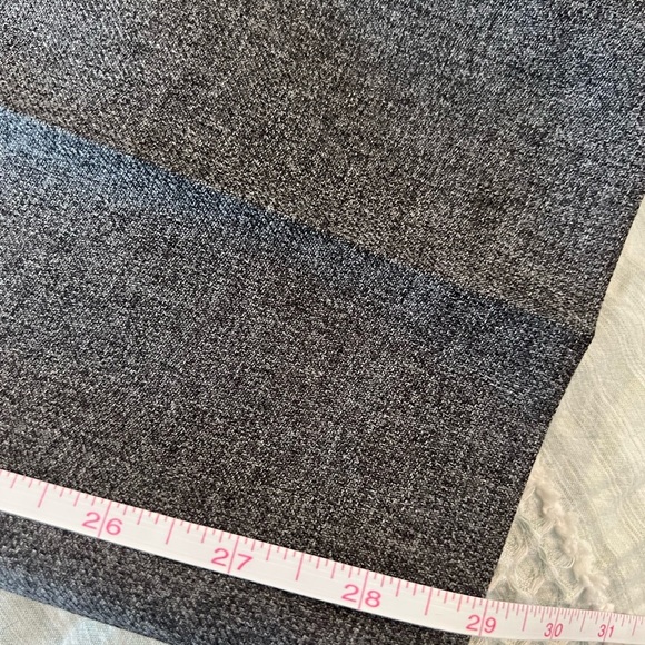 Alfred Dunner Gray Pleated Dress Pants W12 Elastic Waist - Picture 3 of 5